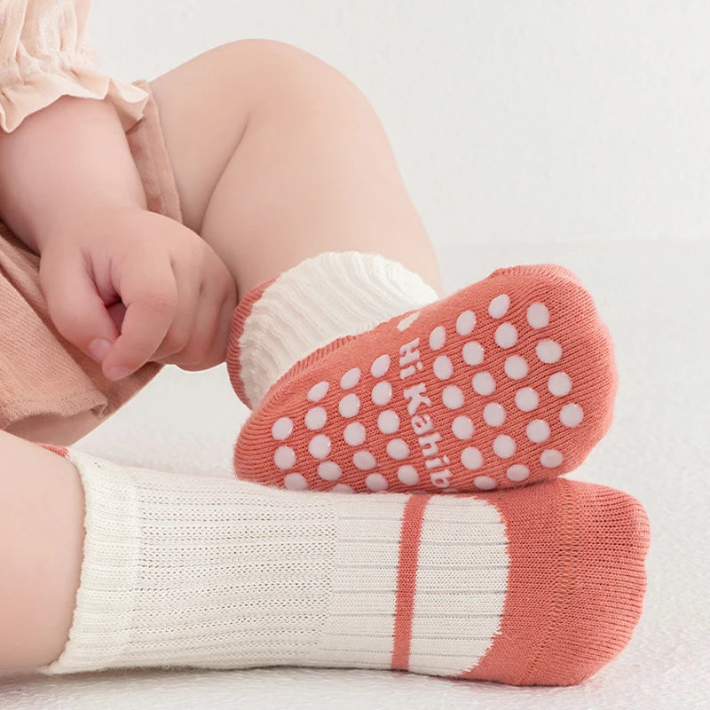 6 גרביים נגד החלקה